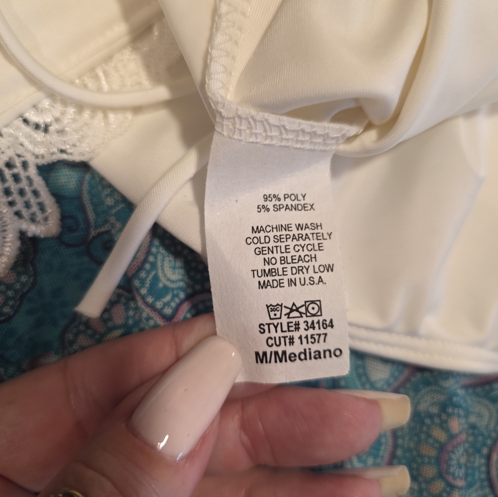 Fashion Nova White Lace-Up V-Neck Bodysuit - Picture 15 of 15
